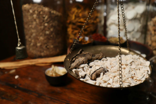 What Are The Common Ingredients of Japanese Incense? A Guide to the Scents of Japan