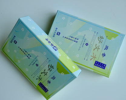 Low Smoke Sandalwood Incense, Bikou Kobunboku | 微香好文木