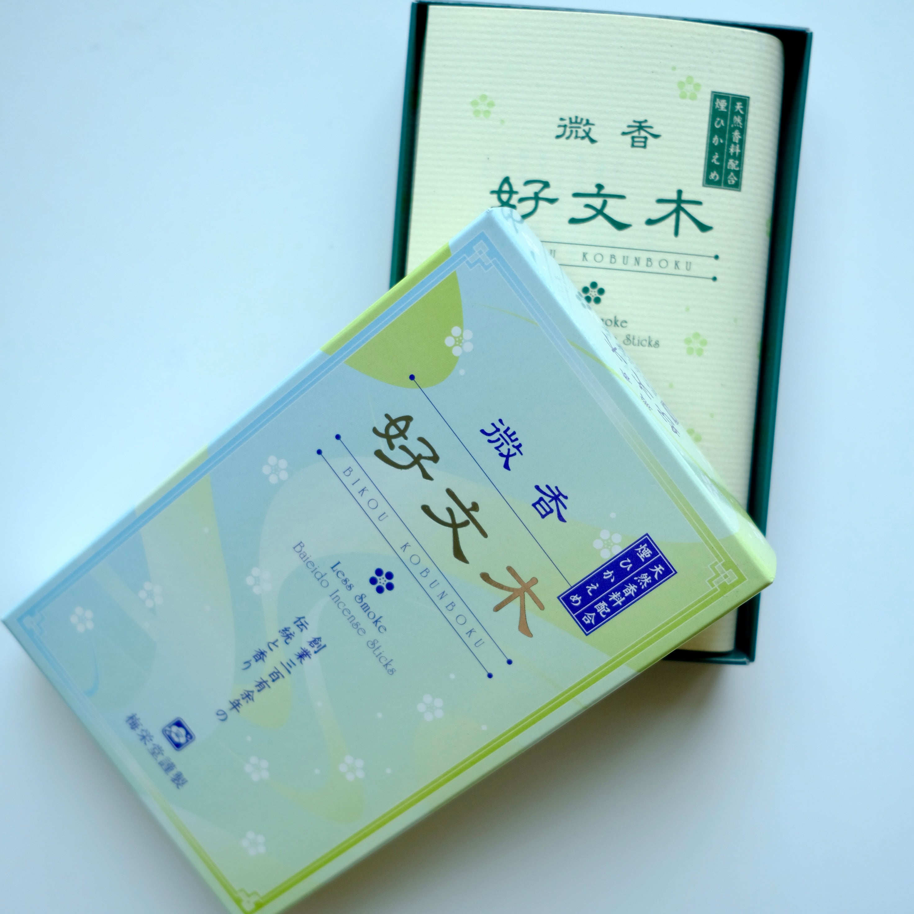 Bikou Kobunboku (微香好文木) – Low Smoke Plum Blossom Incense