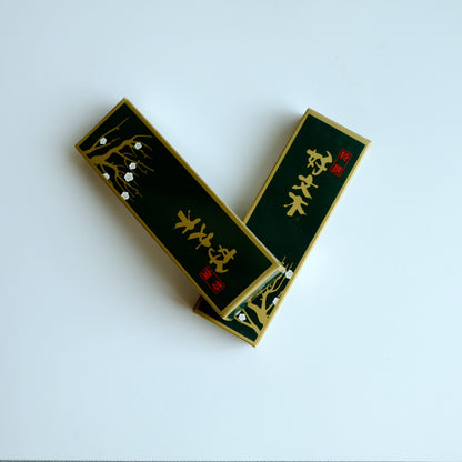 Premium Plum Blossom Incense, Tokusen Kobunboku | 特撰好文木