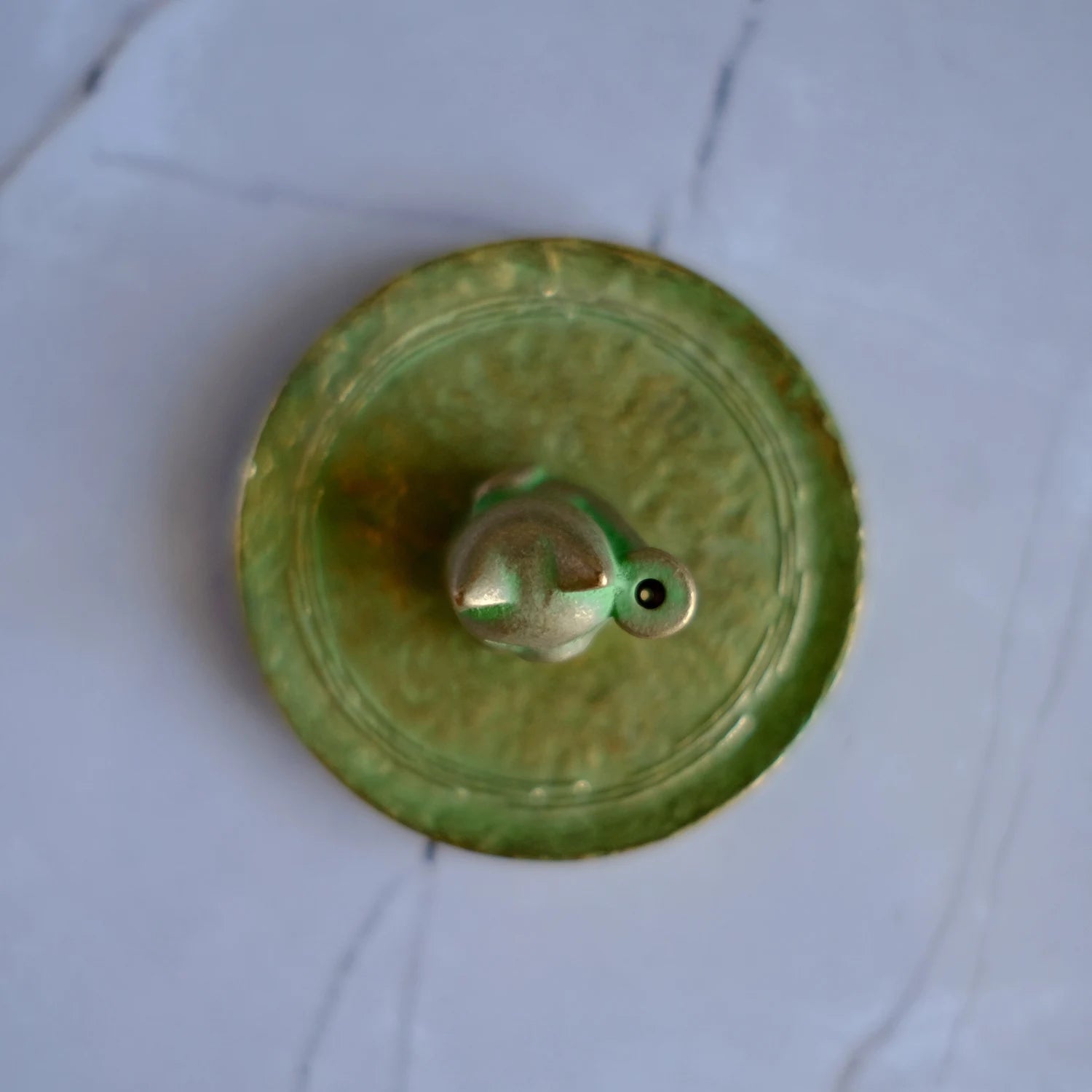 Maneki-Neko (招き猫) – Lucky Cat Metal Incense Stand