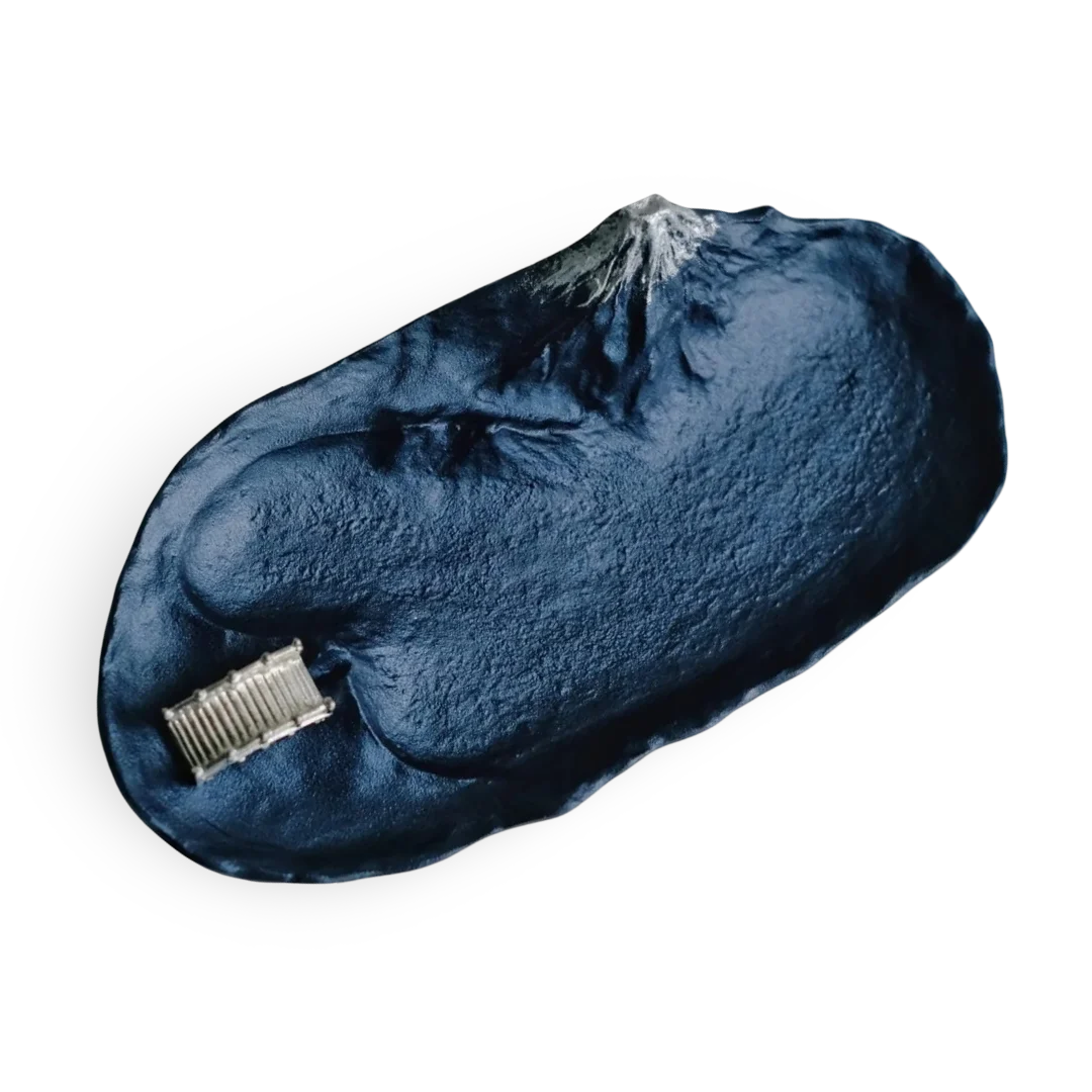 Sakasa Fuji (さかさ富士) – Mt. Fuji Incense Holder & Water Mirror (Blue)