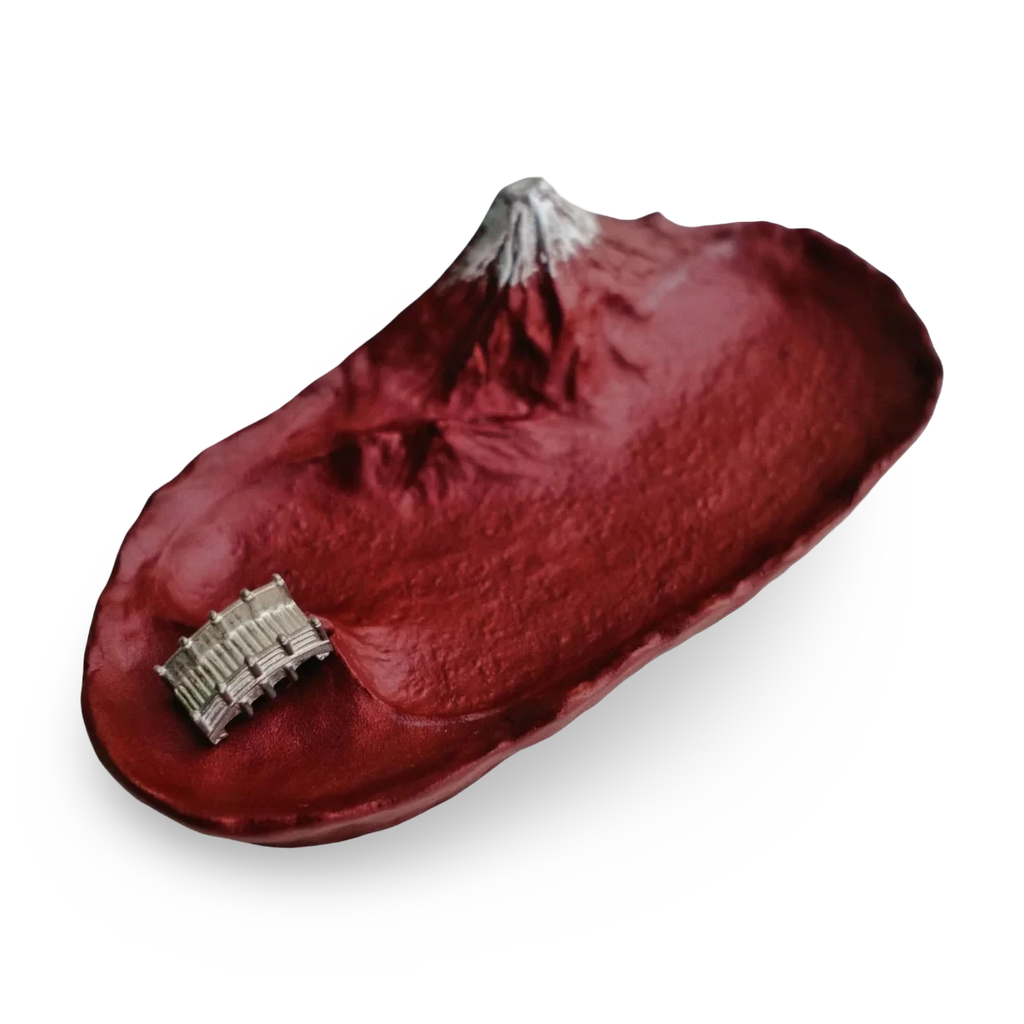 Sakasa Fuji (さかさ富士) – Red