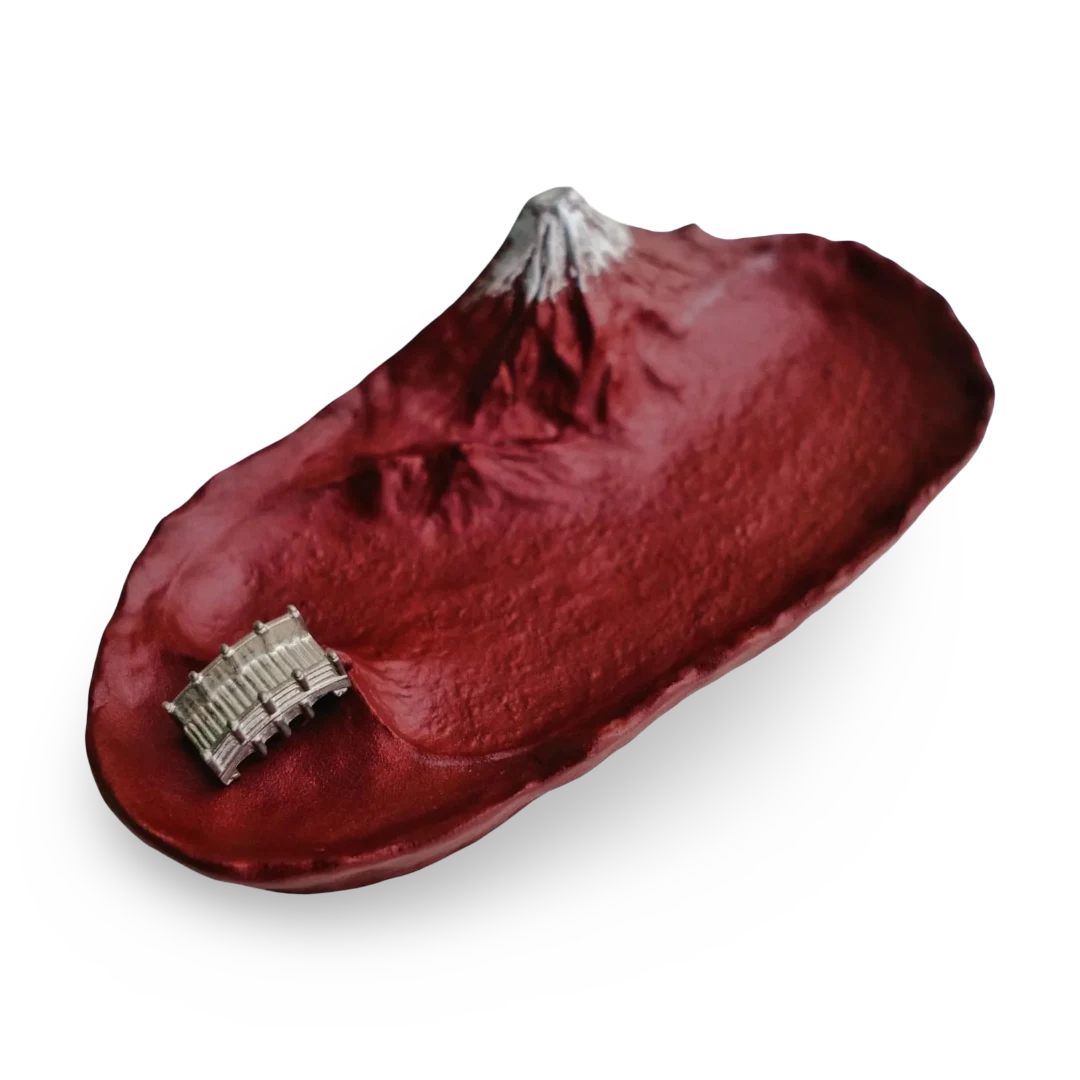 Sakasa Fuji (さかさ富士) – Mt. Fuji Incense Holder & Water Mirror (Red)