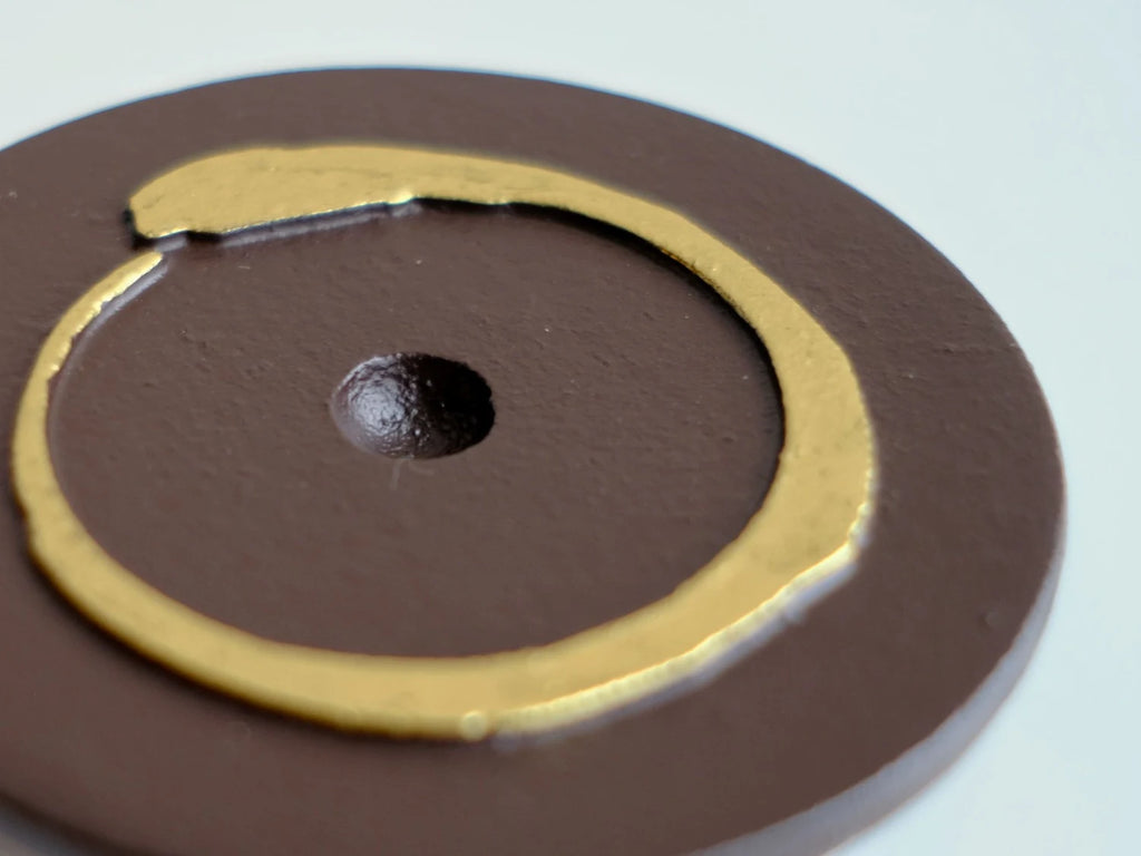 Enso (円相) – Zen Circle Brass & Steel Incense Holder