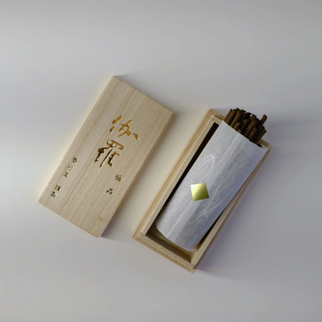 Kyara (伽羅[極品]) Incense – Short