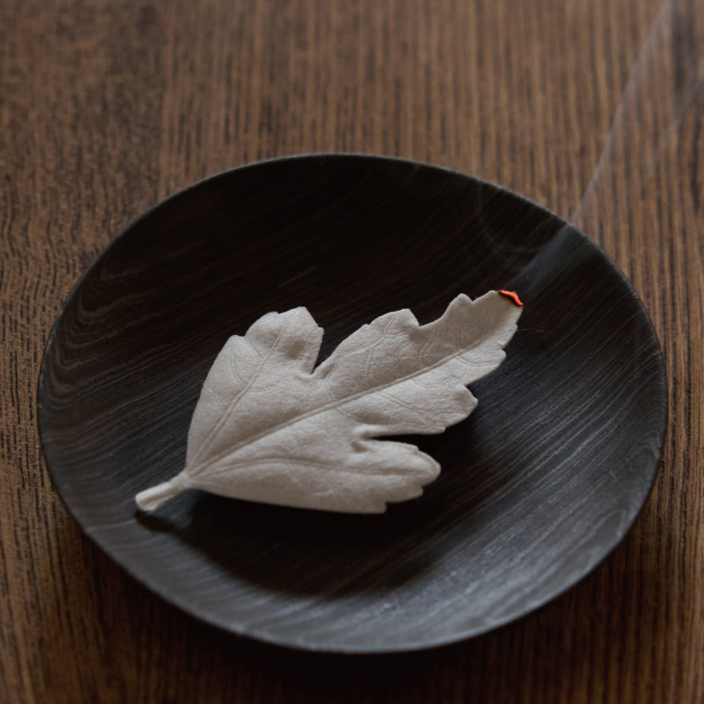 HA KO Paper Incense – No.2 Agarwood