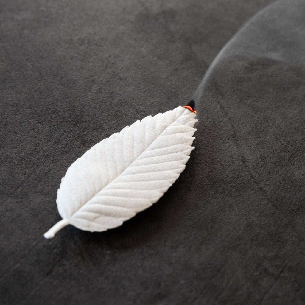 HA KO Paper Incense – No.1 Sandalwood