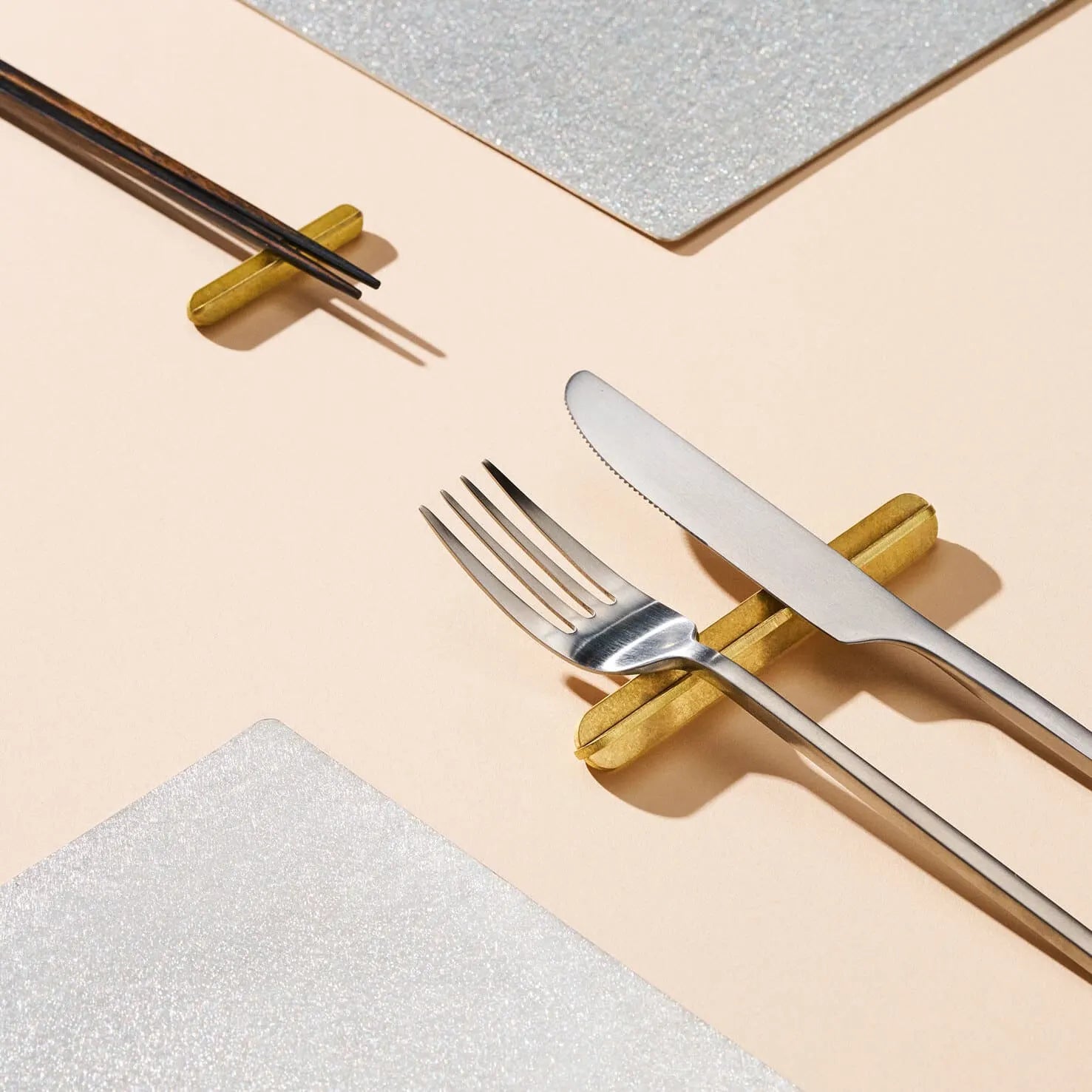 Ordi – Minimalist Brass Cutlery Rest (Short)