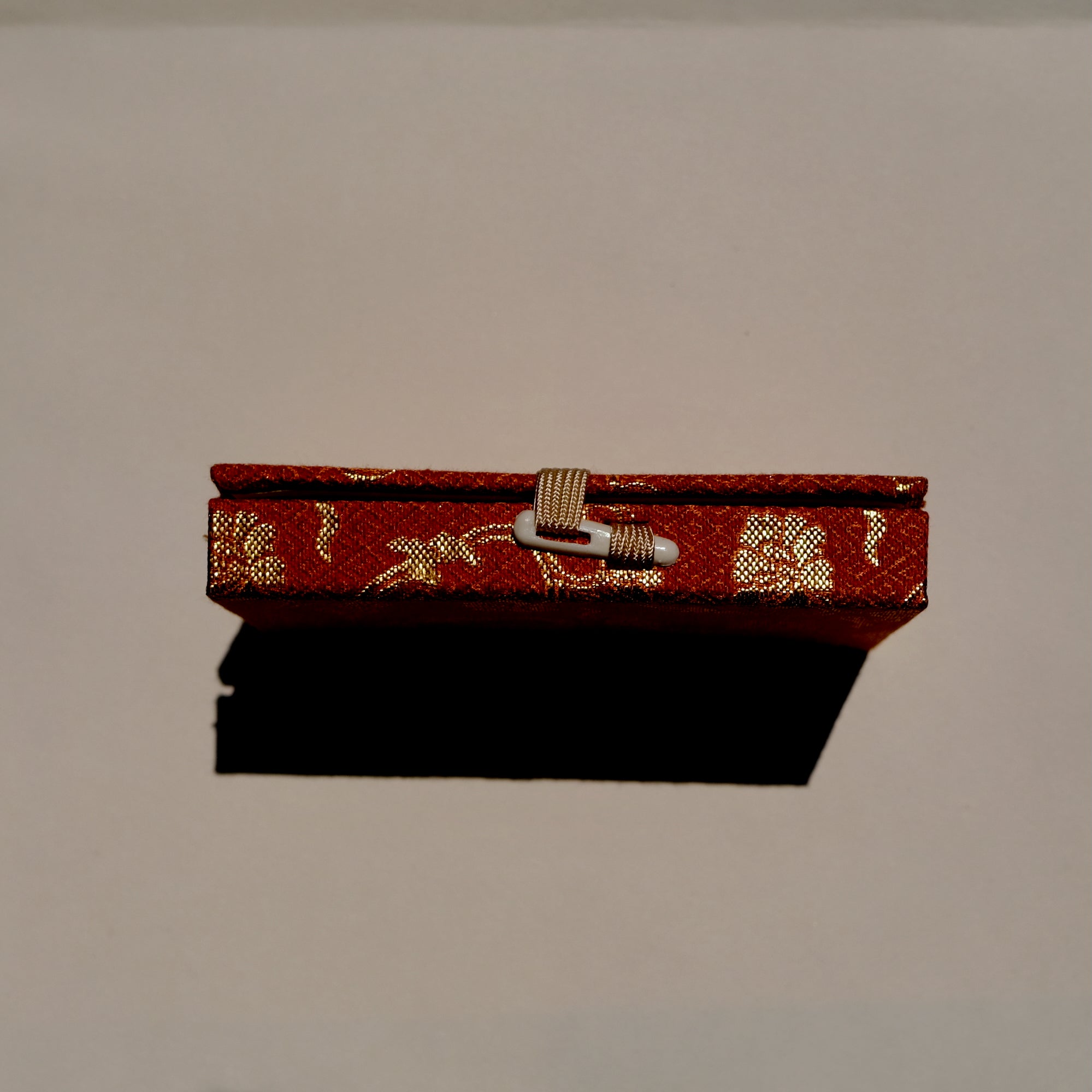 Kyara Momoyama (伽羅桃山) – Premium Aloeswood Incense