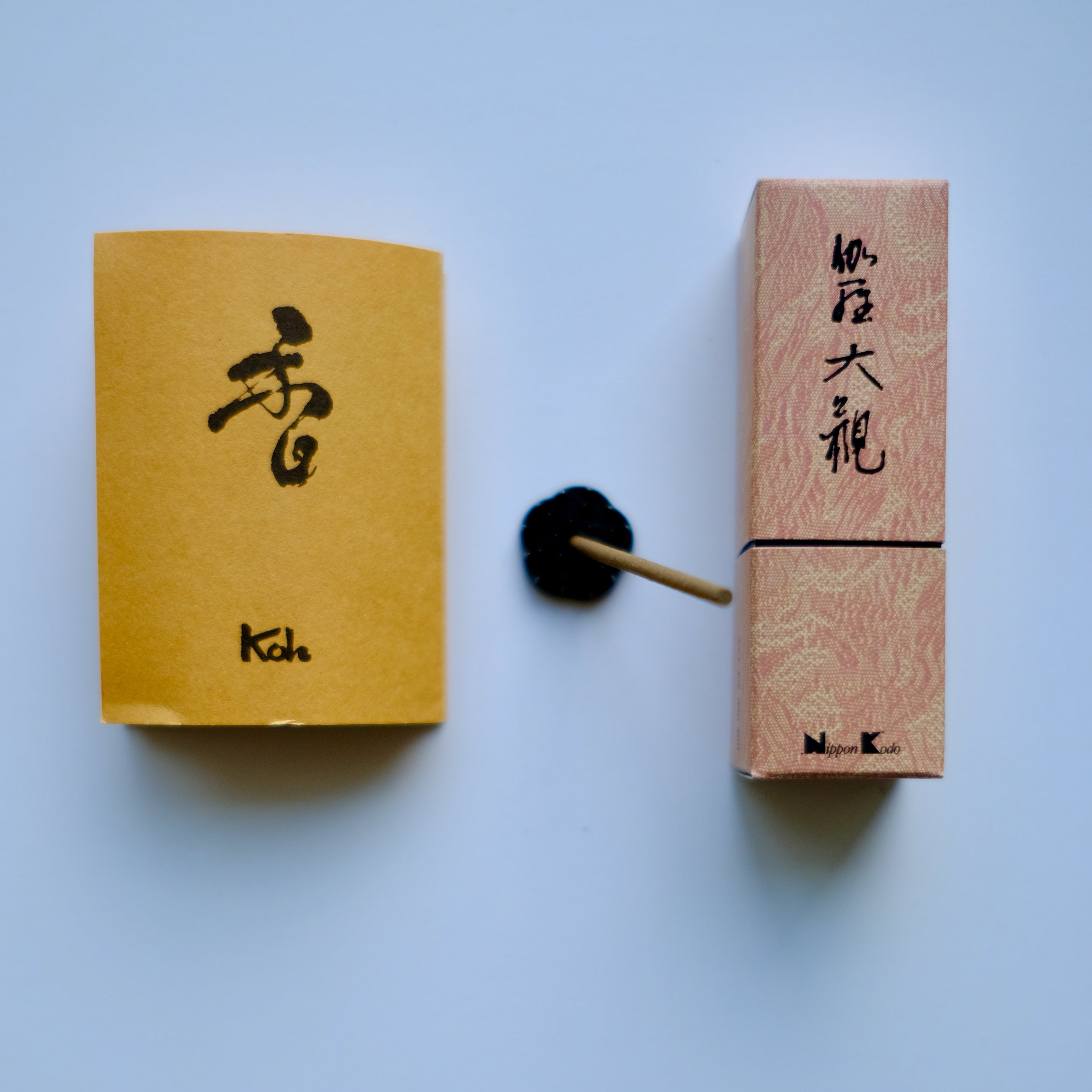 Kyara Taikan (伽羅大観) – Great Presence Aloeswood Incense (20 Sticks)