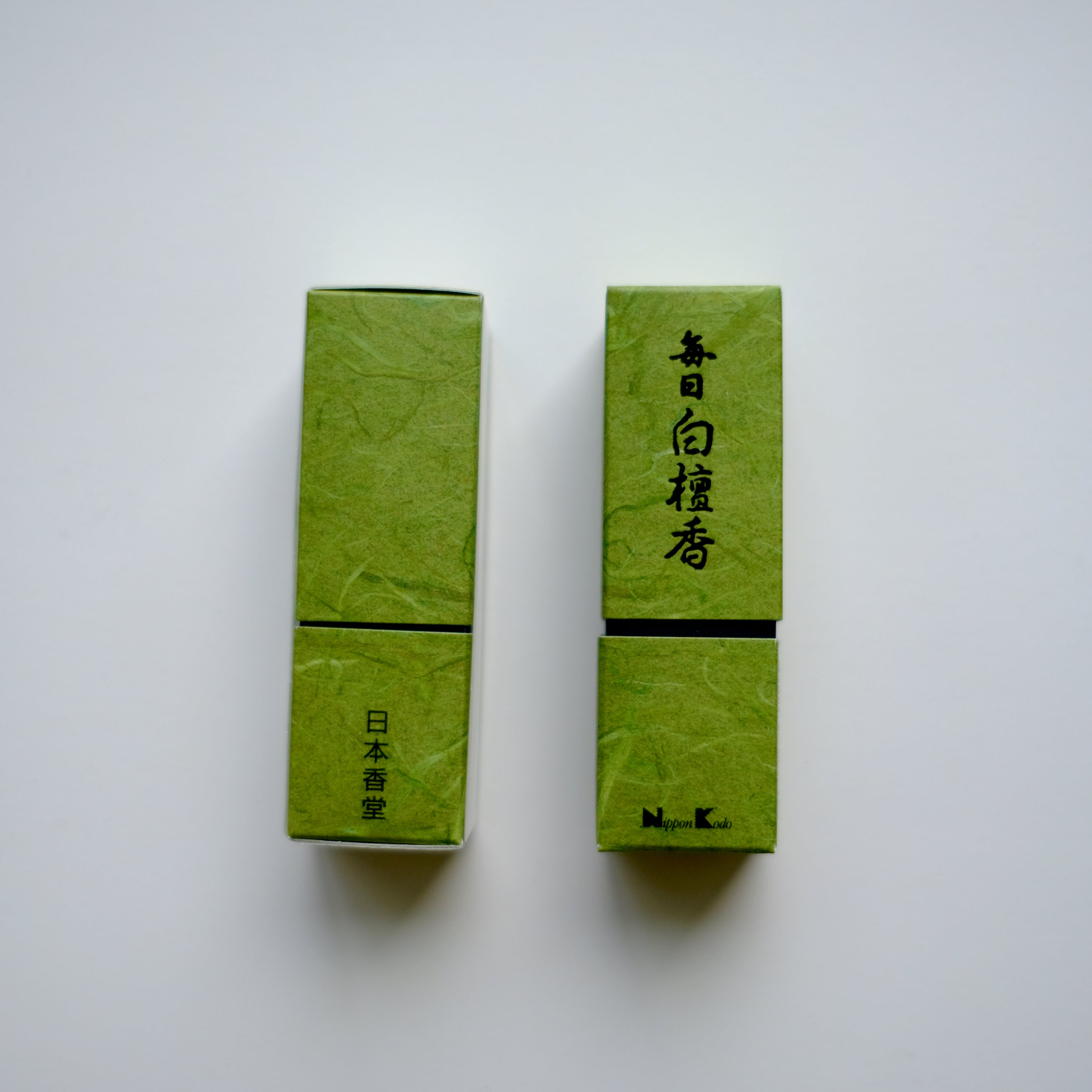 Mainichi Byakudan (毎日白檀香) – Everyday Sandalwood Incense (24 Sticks)