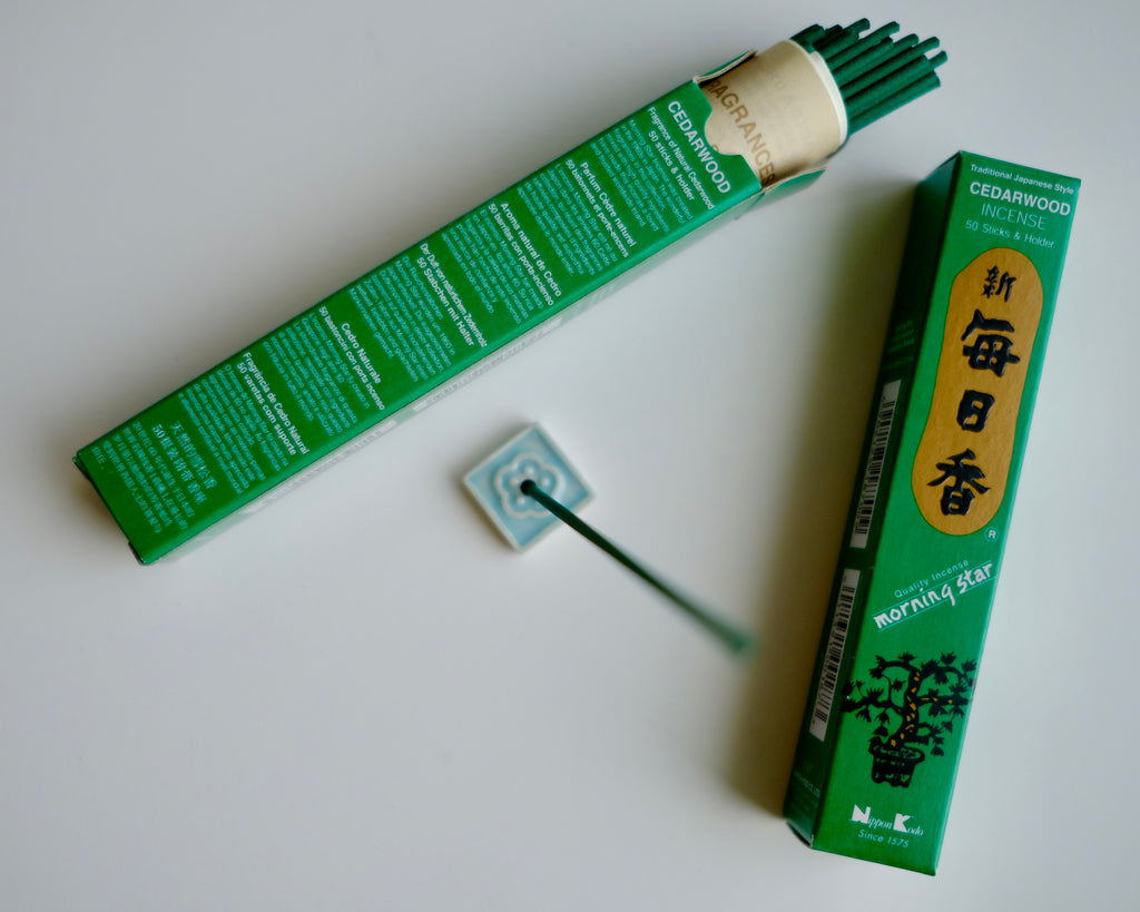 Morning Star (毎日香) Incense – Cedarwood