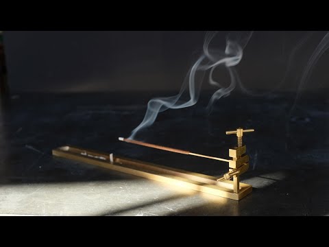 FLOCCUS – BRANCH Brass Clamp Incense Holder (Short)